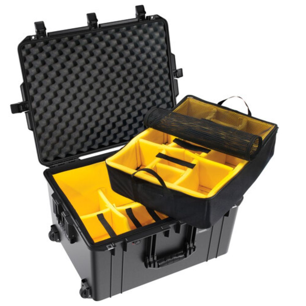 PELICAN 1637 AIR CASE WITH FOAM