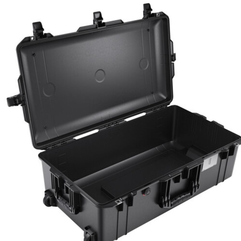 PELICAN 1615 AIR PROTECTIVE CASE WITH WHEELS